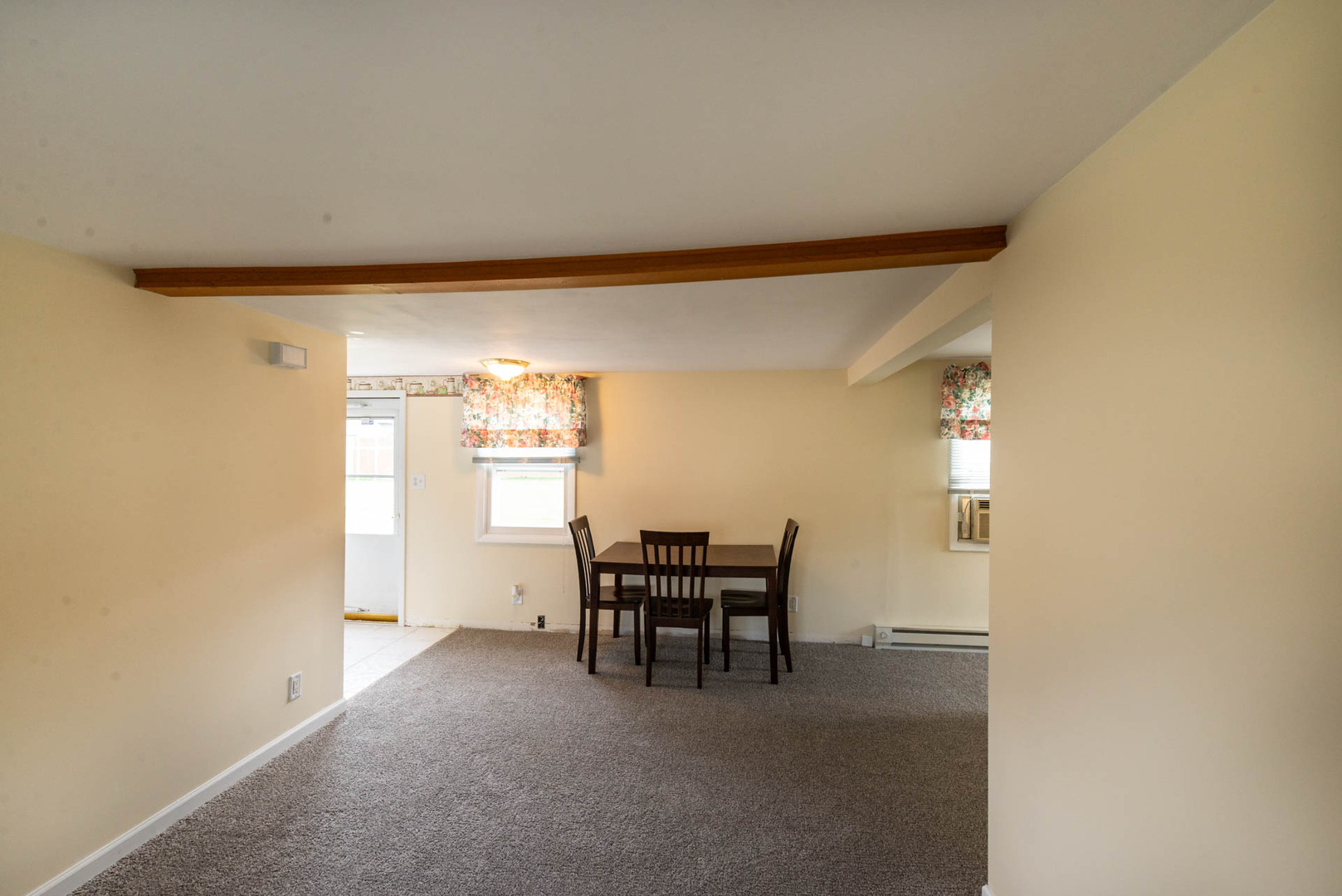 2031 Gilboa Avenue, Zion, IL 60099