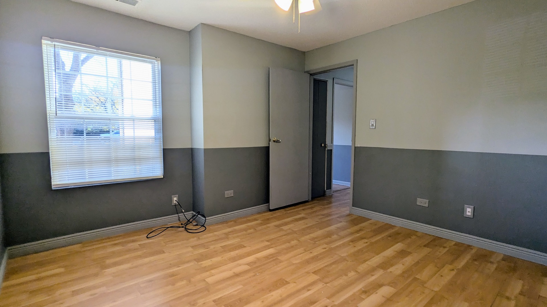 1965 N Hicks Road #107, Palatine, IL 60074