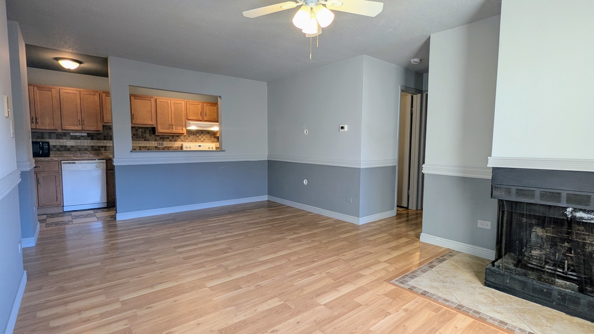 1965 N Hicks Road #107, Palatine, IL 60074