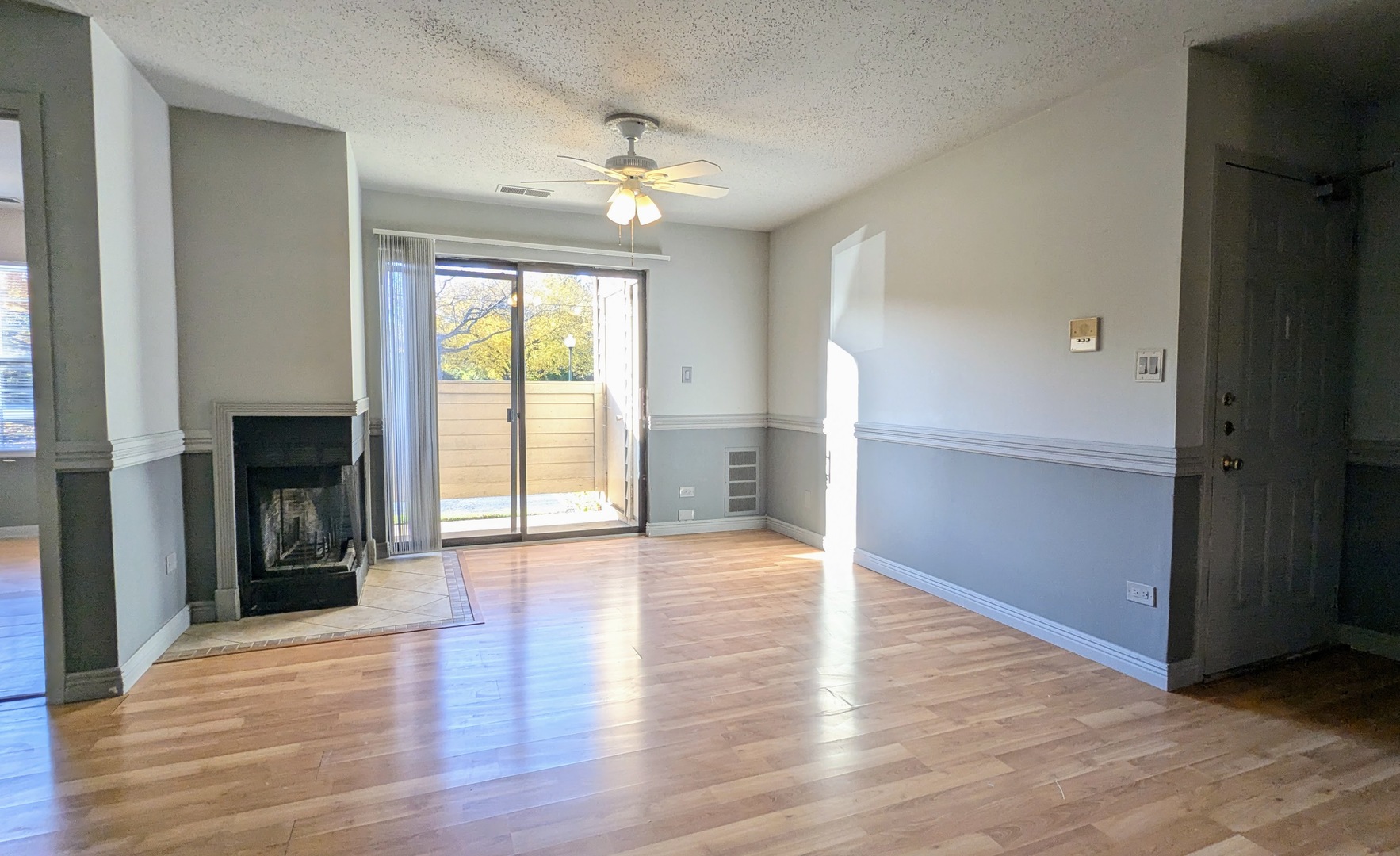 1965 N Hicks Road #107, Palatine, IL 60074