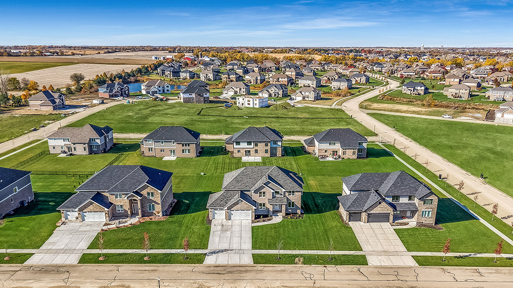 8022 Stanley Trail, Frankfort, IL 60423