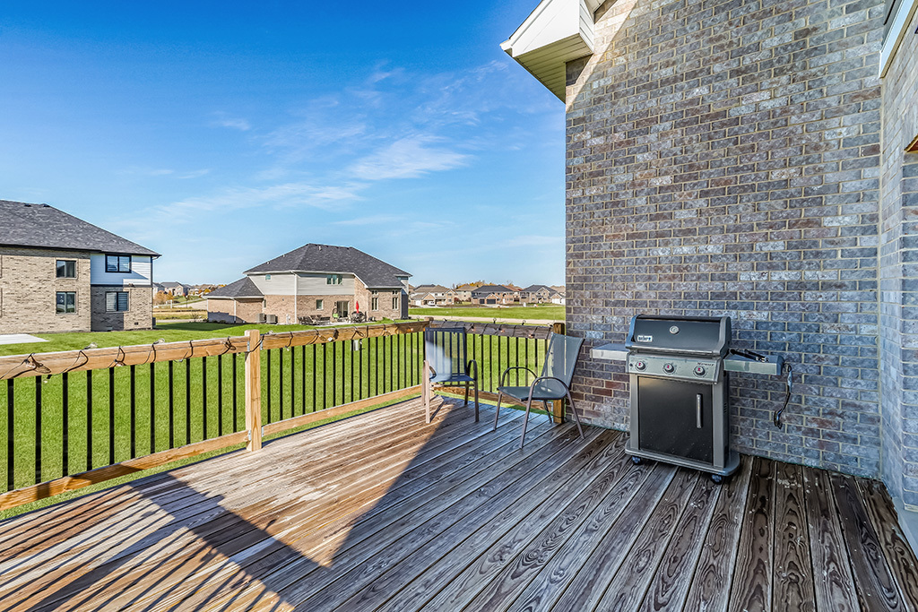 8022 Stanley Trail, Frankfort, IL 60423