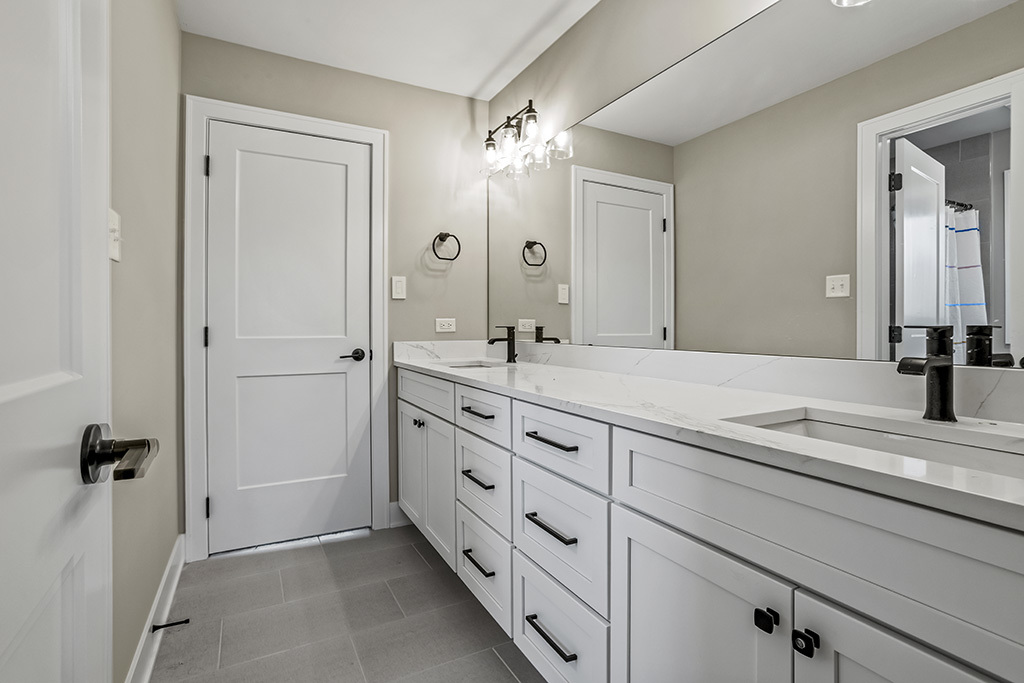 8022 Stanley Trail, Frankfort, IL 60423