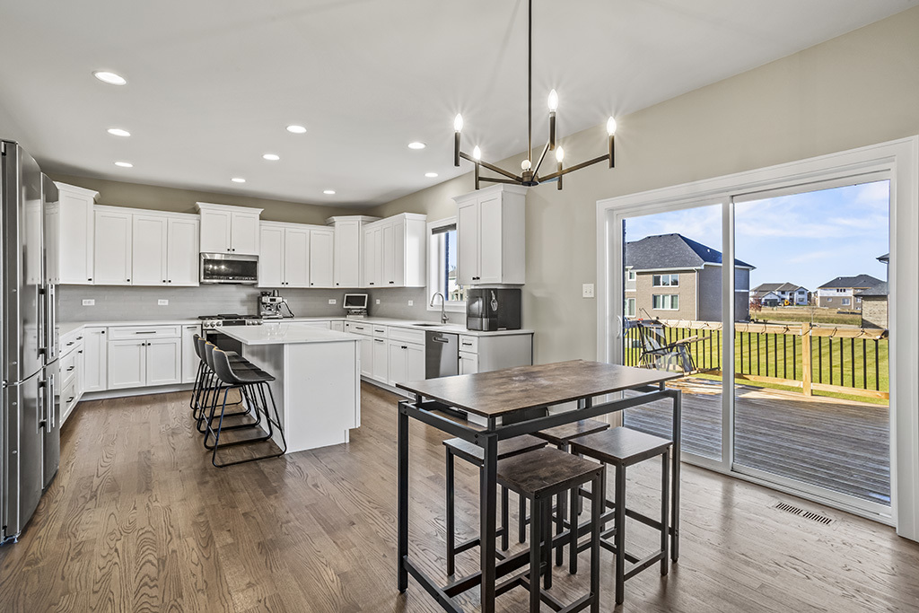 8022 Stanley Trail, Frankfort, IL 60423