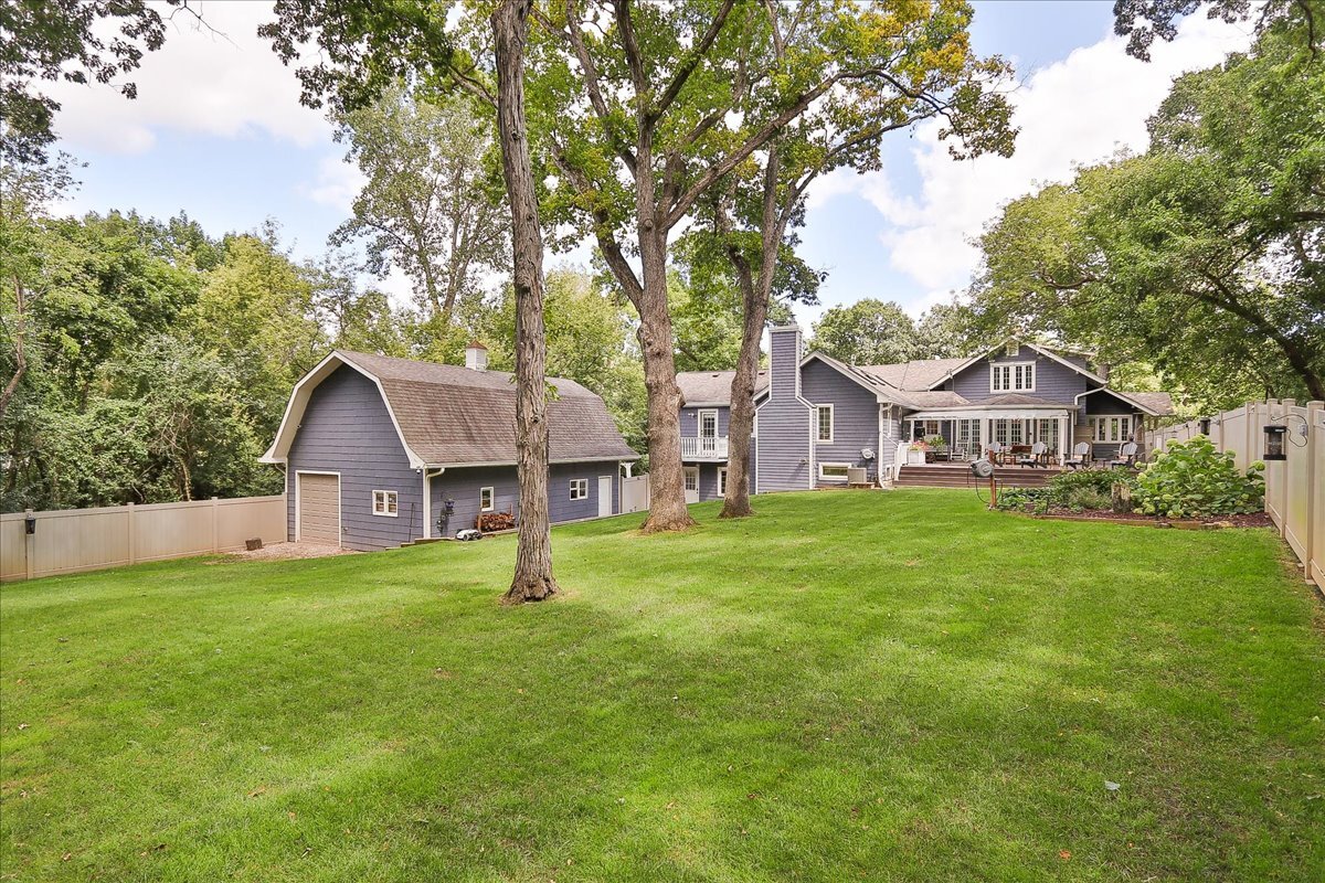 25440 N Wagon Wheel Court, Barrington, IL 60010