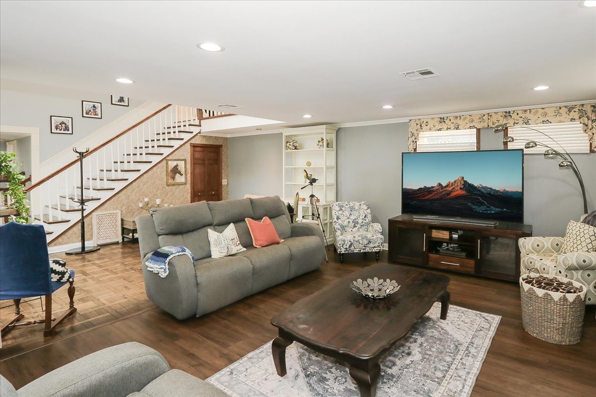 25440 N Wagon Wheel Court, Barrington, IL 60010