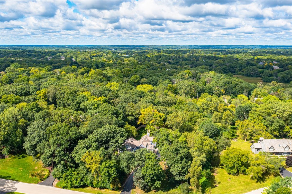 25440 N Wagon Wheel Court, Barrington, IL 60010