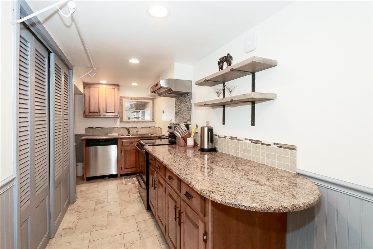 25440 N Wagon Wheel Court, Barrington, IL 60010