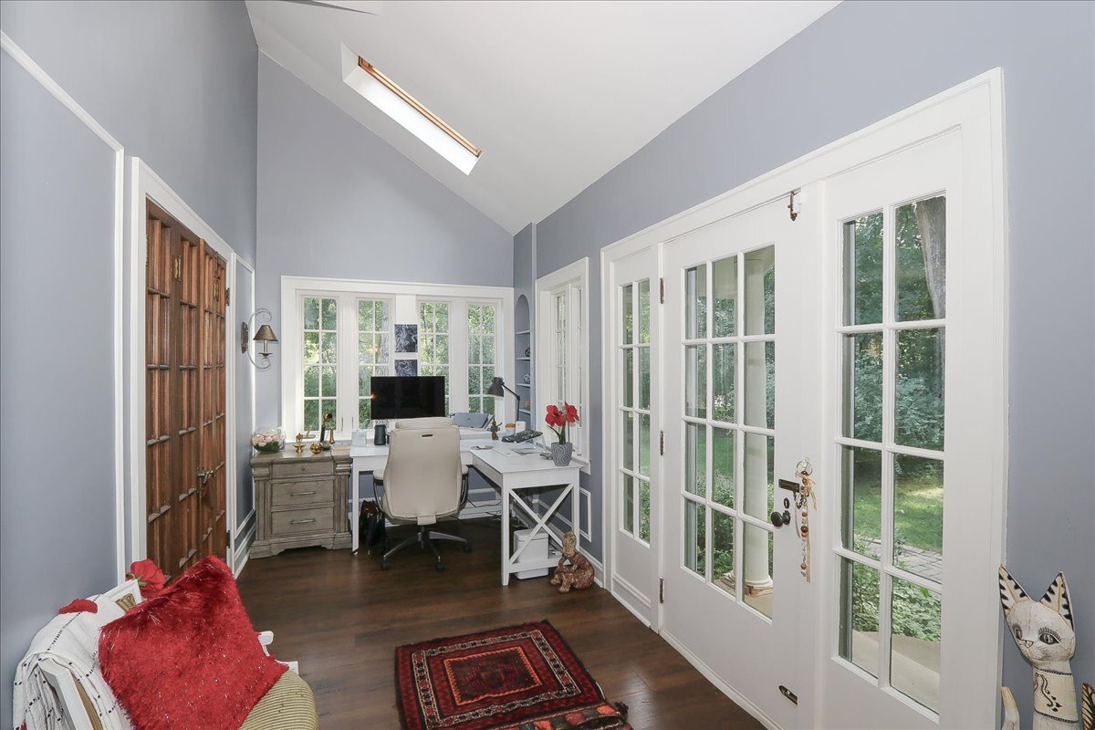 25440 N Wagon Wheel Court, Barrington, IL 60010