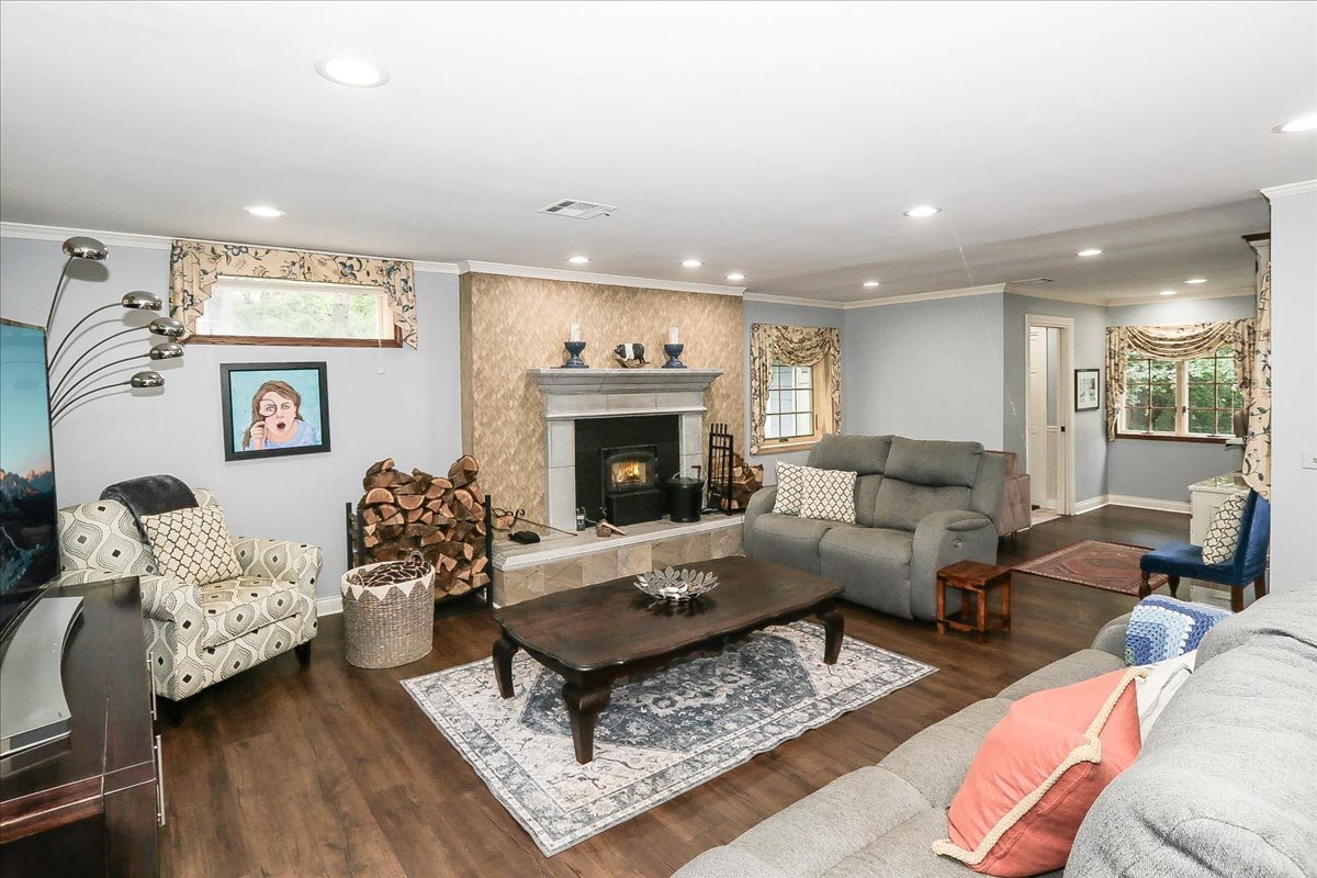 25440 N Wagon Wheel Court, Barrington, IL 60010