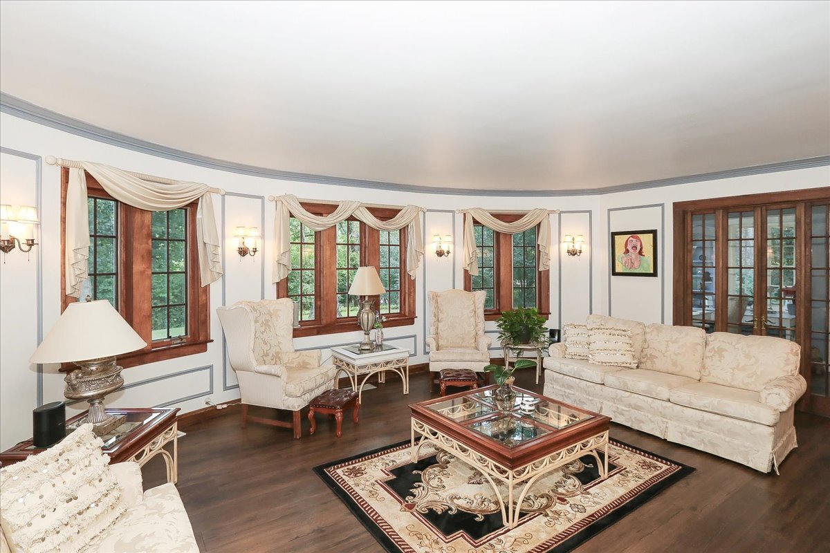 25440 N Wagon Wheel Court, Barrington, IL 60010