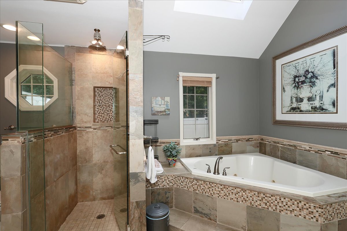 25440 N Wagon Wheel Court, Barrington, IL 60010