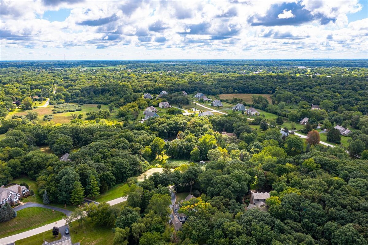 25440 N Wagon Wheel Court, Barrington, IL 60010