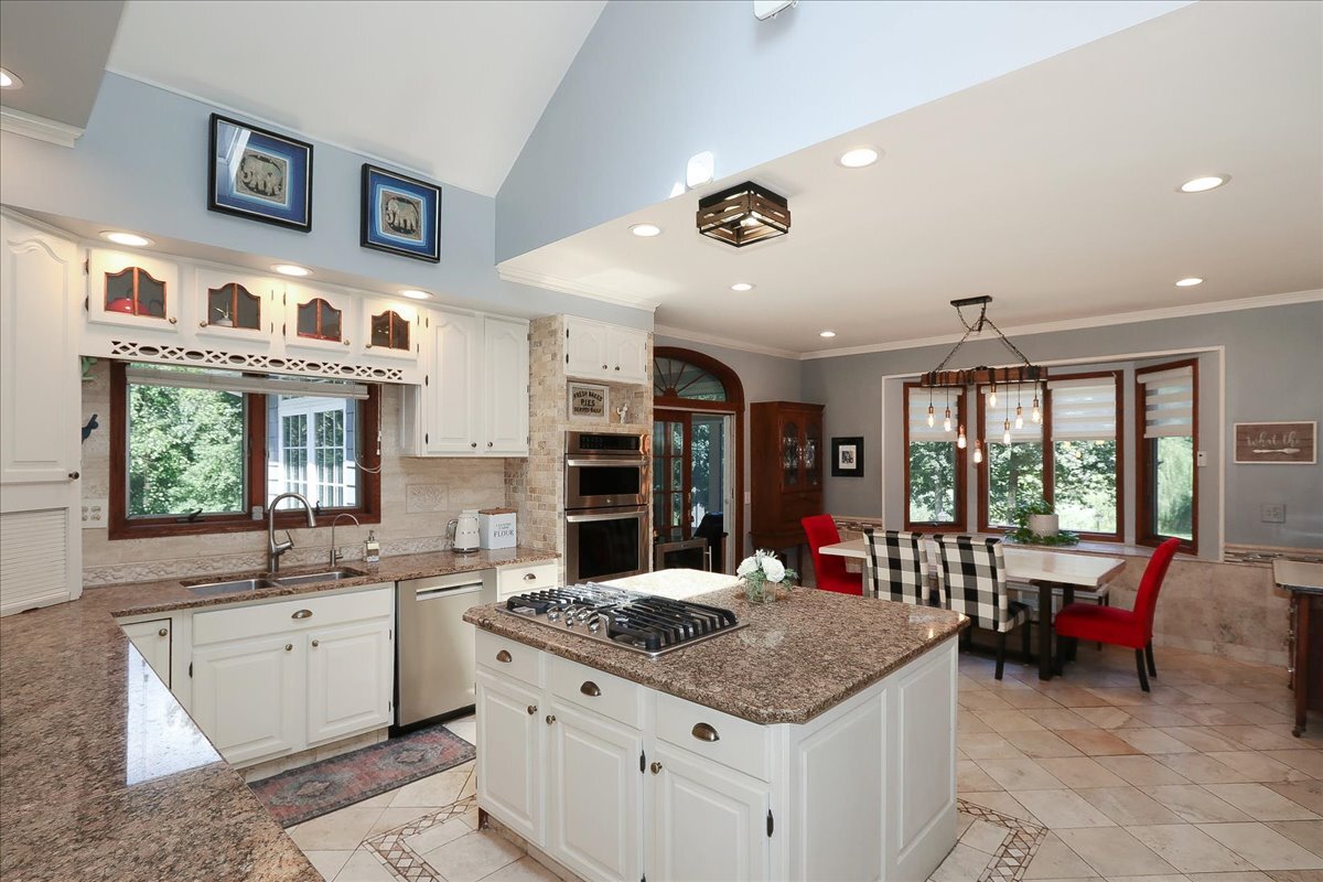 25440 N Wagon Wheel Court, Barrington, IL 60010