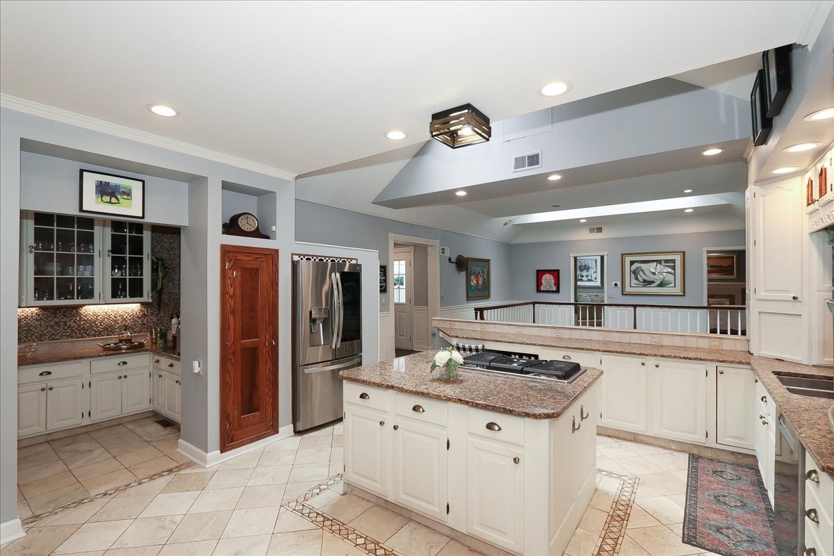 25440 N Wagon Wheel Court, Barrington, IL 60010