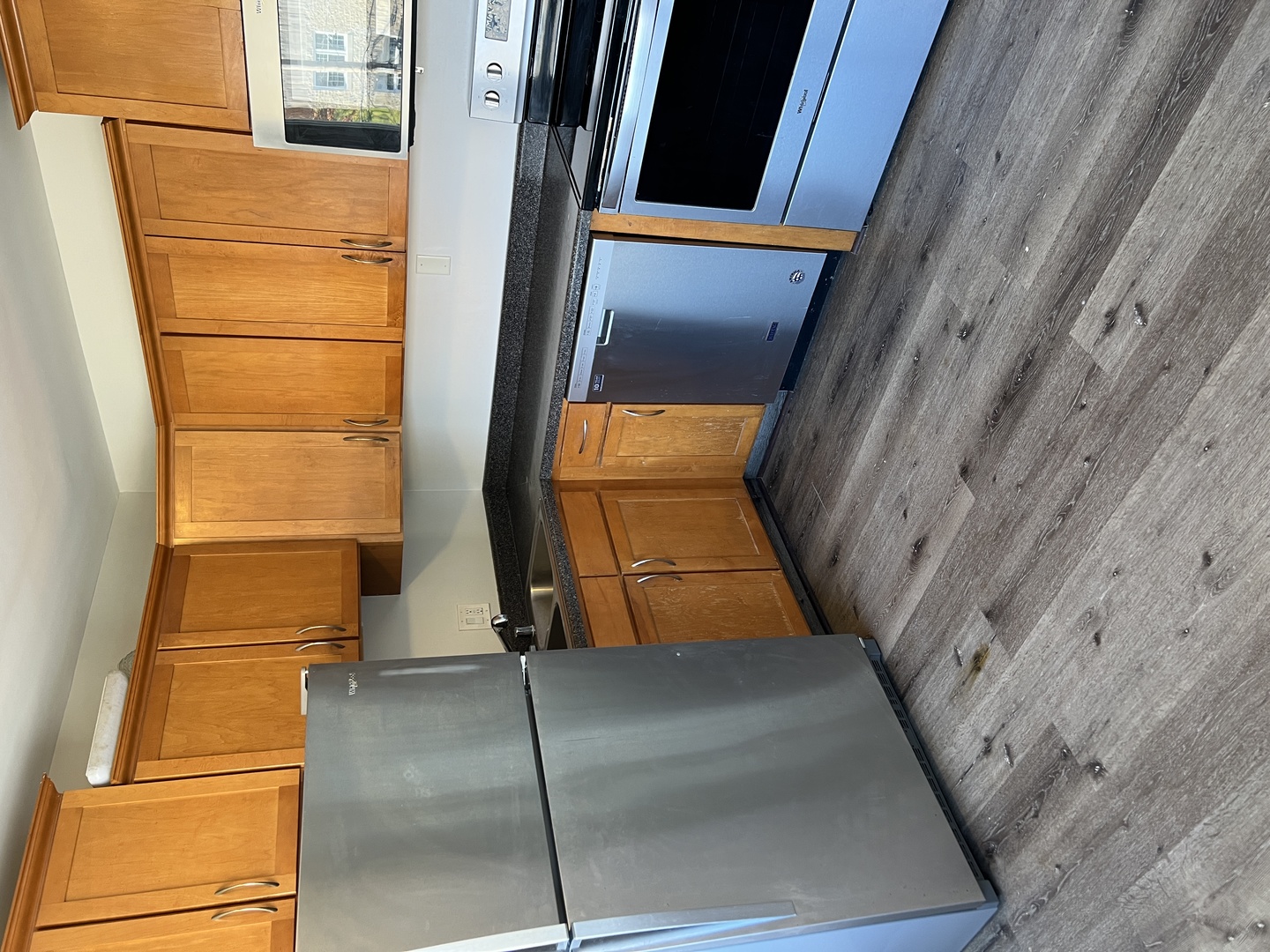 7716 Ogden Avenue #3R, Lyons, IL 60534