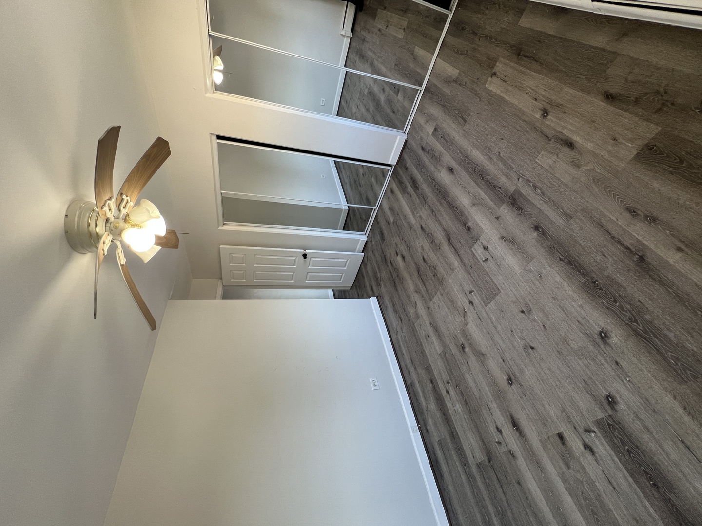 7716 Ogden Avenue #3R, Lyons, IL 60534