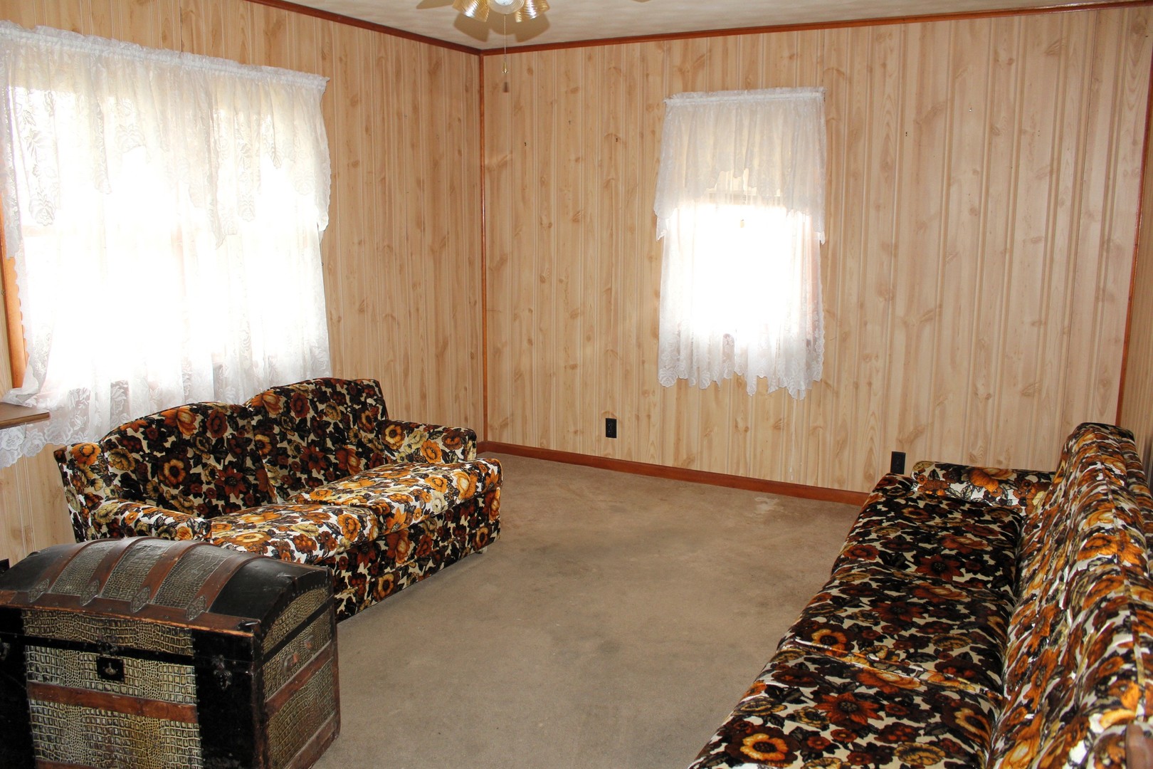 17395 Swisher Hill Road, Dewitt, IL 61735