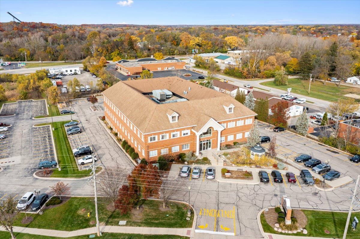 912 Northwest Highway #206, Fox River Grove, IL 60021