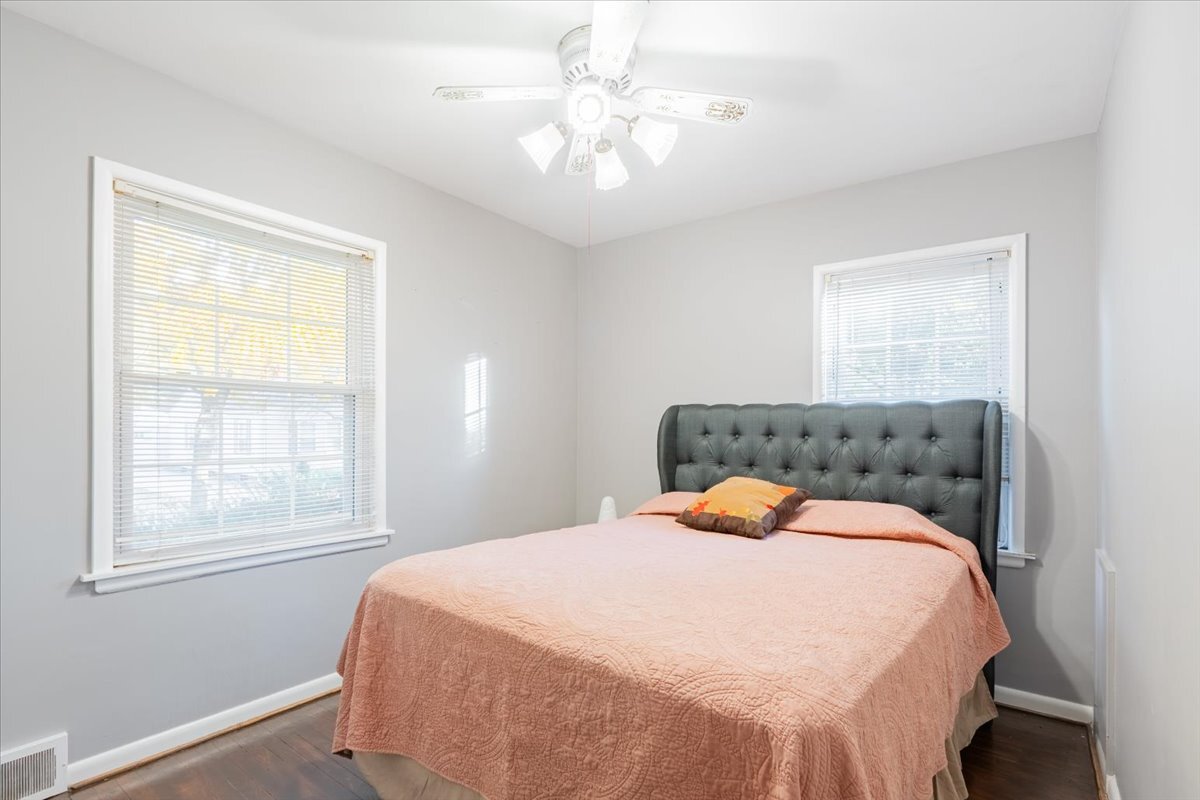 27 University Court, Normal, IL 61761