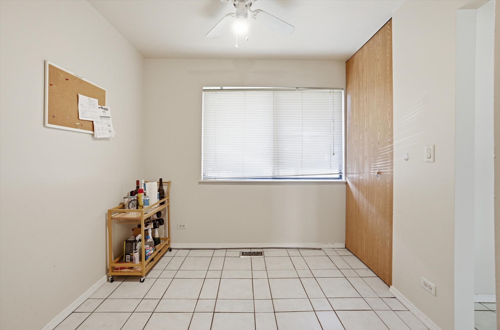 413 Buffalo Trail, Wheeling, IL 60090