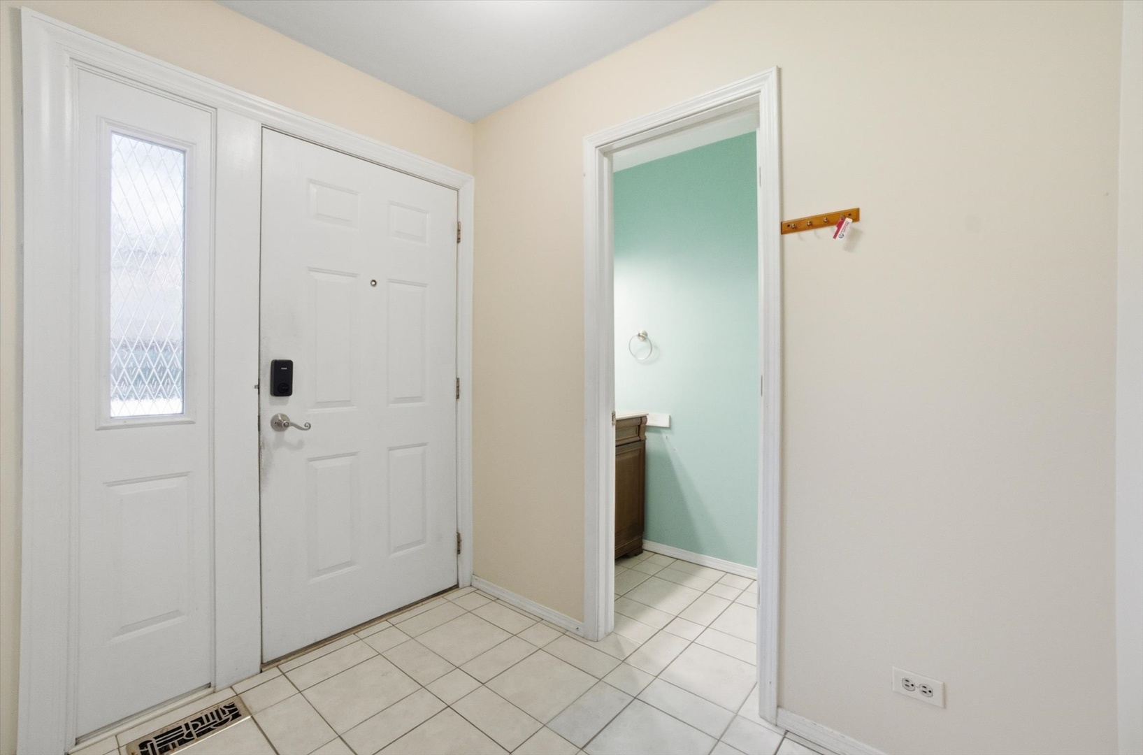 413 Buffalo Trail, Wheeling, IL 60090