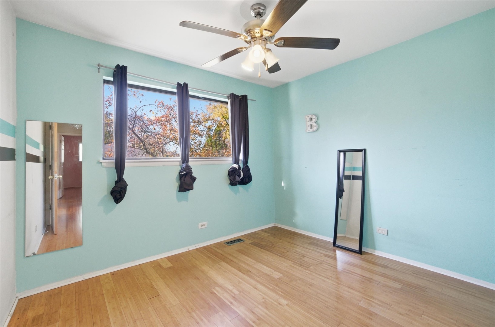 413 Buffalo Trail, Wheeling, IL 60090