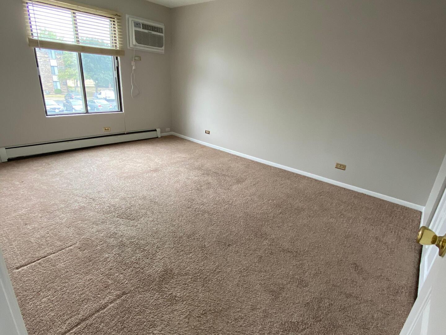 125 Gregory Street #10, Aurora, IL 60504