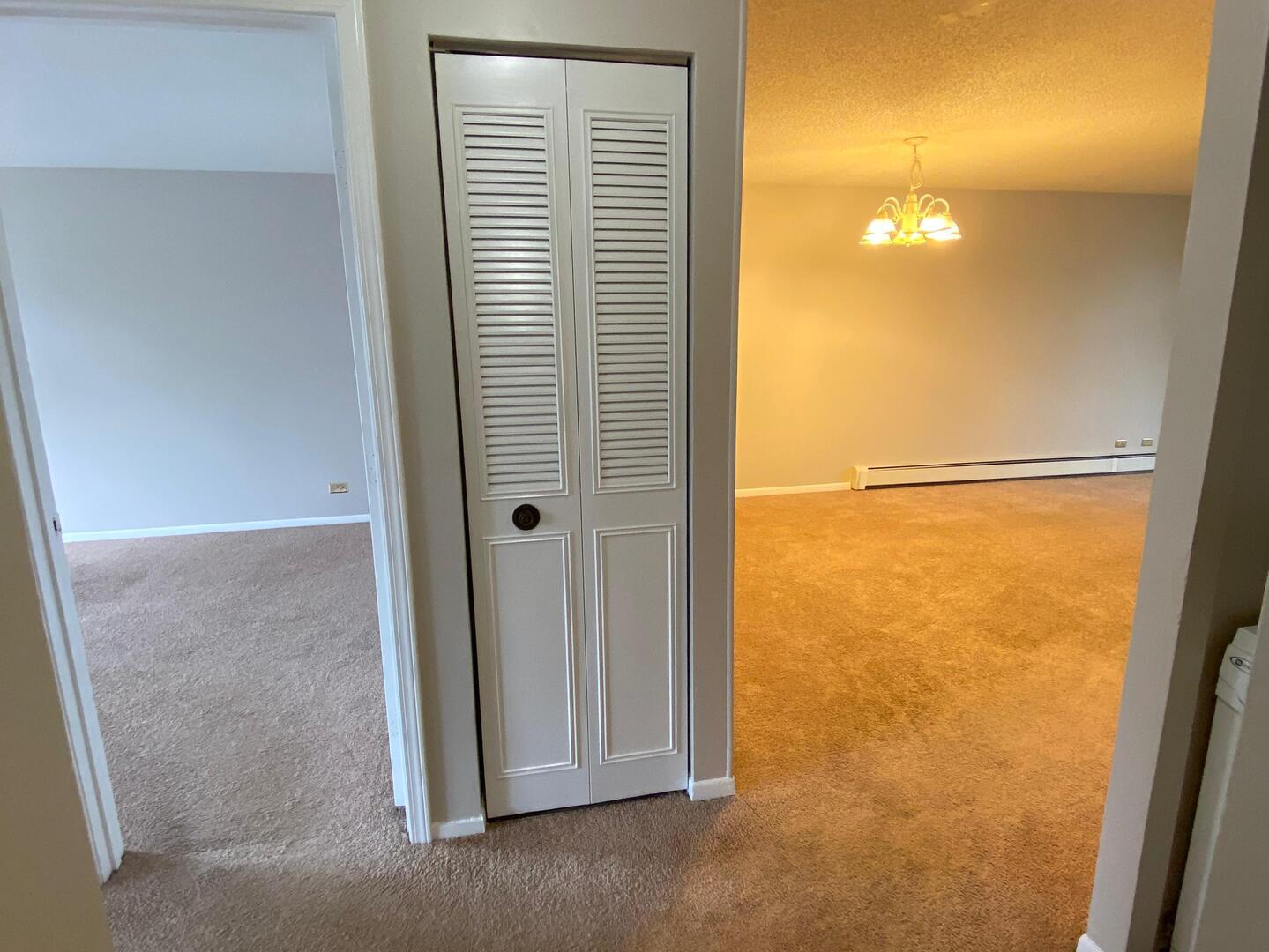 125 Gregory Street #10, Aurora, IL 60504