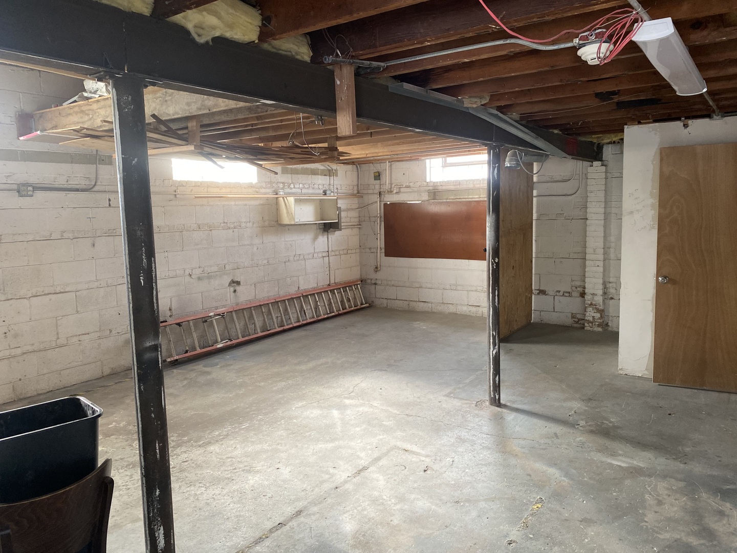 2200 S 1st Avenue, North Riverside, IL 60546