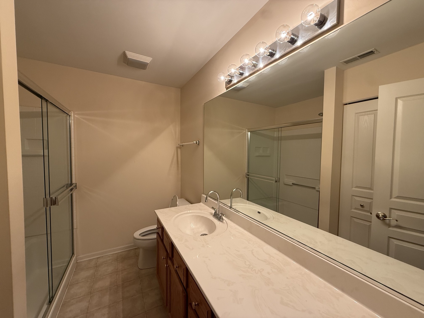 3123 Ollerton Avenue, Aurora, IL 60502