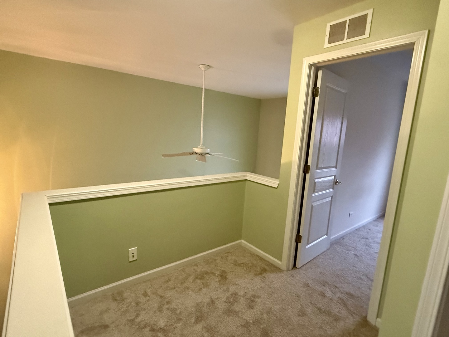 3123 Ollerton Avenue, Aurora, IL 60502