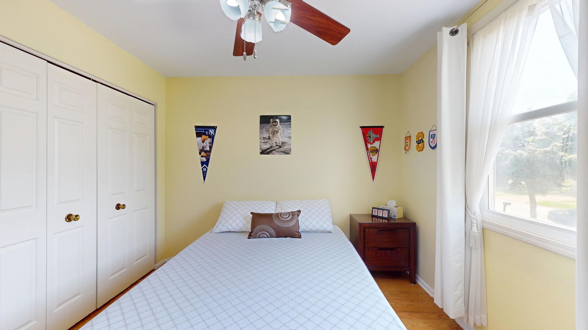 412 Chateau Drive, Buffalo Grove, IL 60089