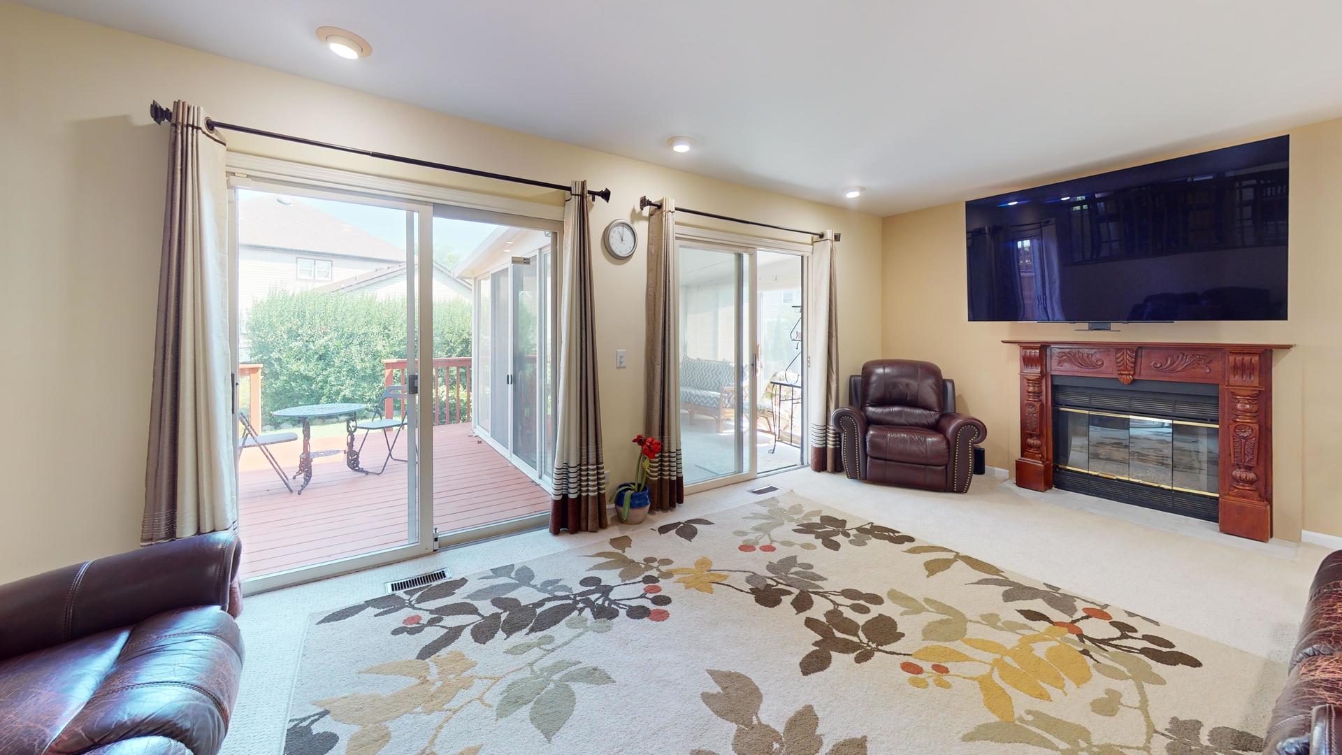 412 Chateau Drive, Buffalo Grove, IL 60089