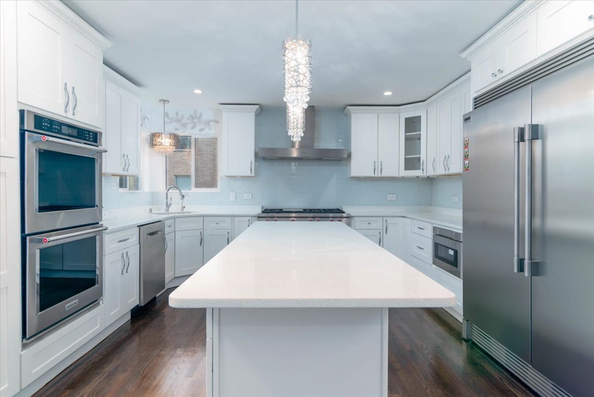 38 E Grandview Drive, South Holland, IL 60473