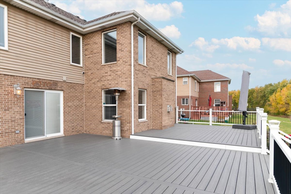 38 E Grandview Drive, South Holland, IL 60473