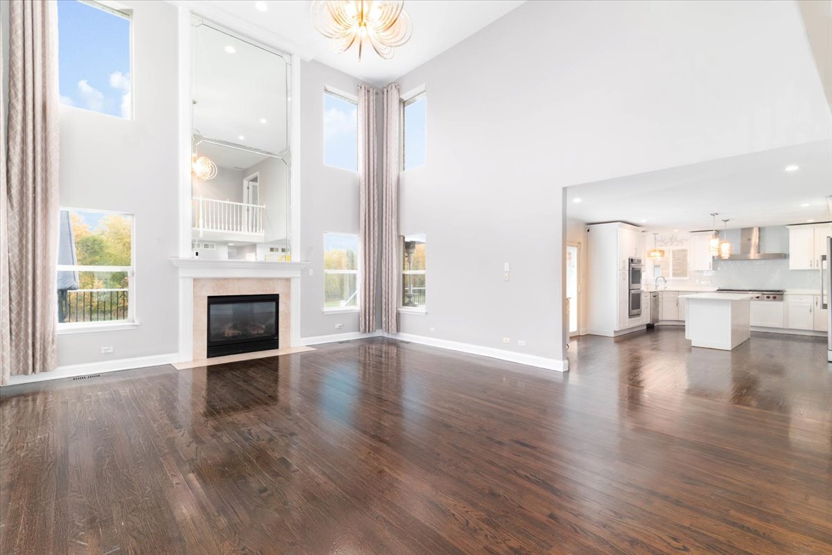 38 E Grandview Drive, South Holland, IL 60473