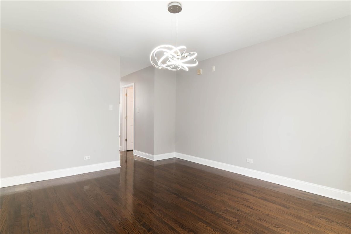 38 E Grandview Drive, South Holland, IL 60473