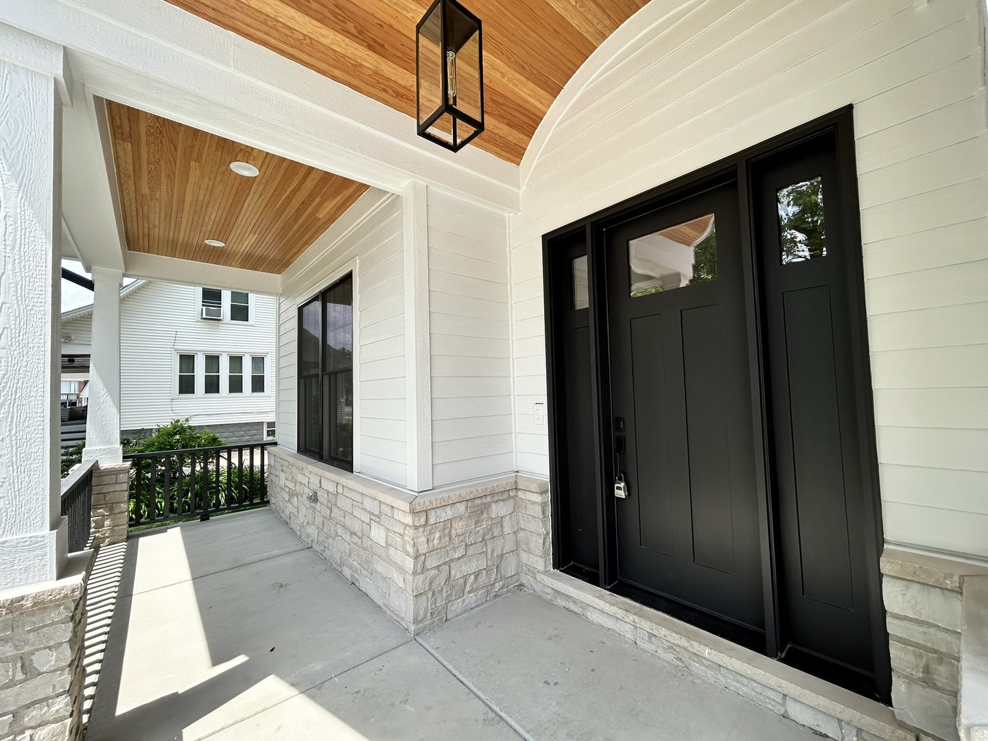 444 E Schiller Street, Elmhurst, IL 60126