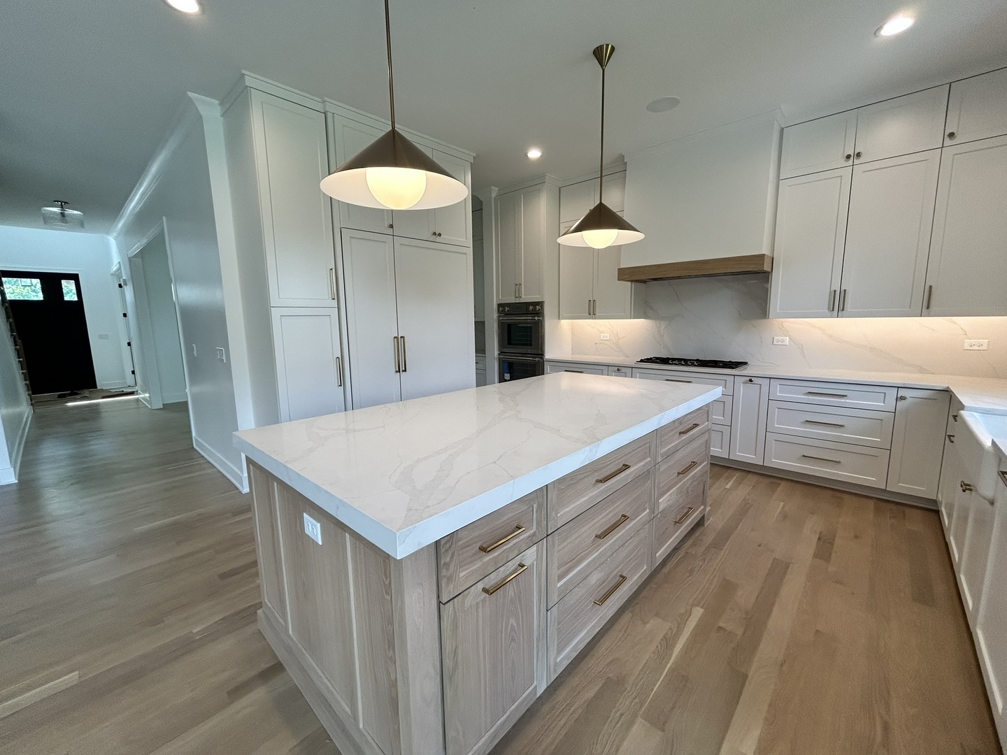 444 E Schiller Street, Elmhurst, IL 60126