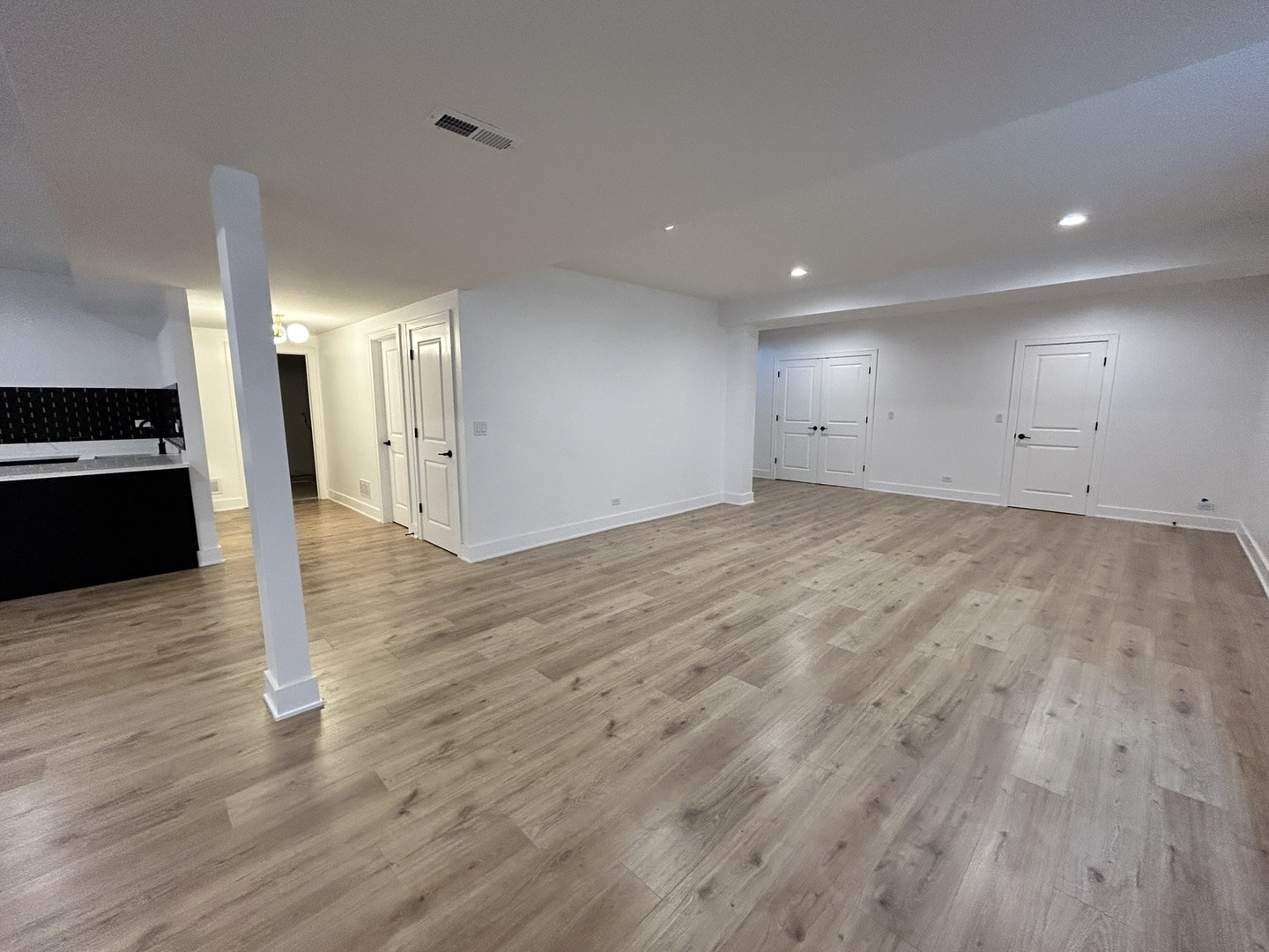 444 E Schiller Street, Elmhurst, IL 60126