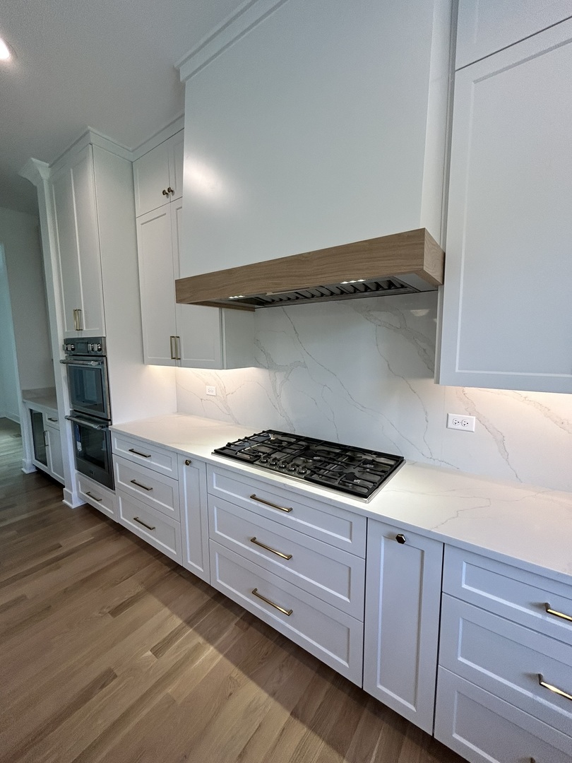 444 E Schiller Street, Elmhurst, IL 60126