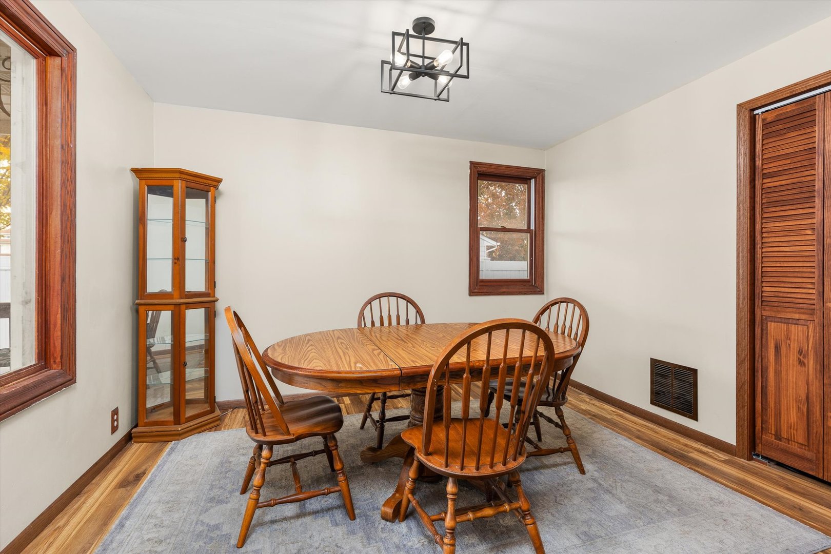 102 Waverly Street, Essex, IL 60935