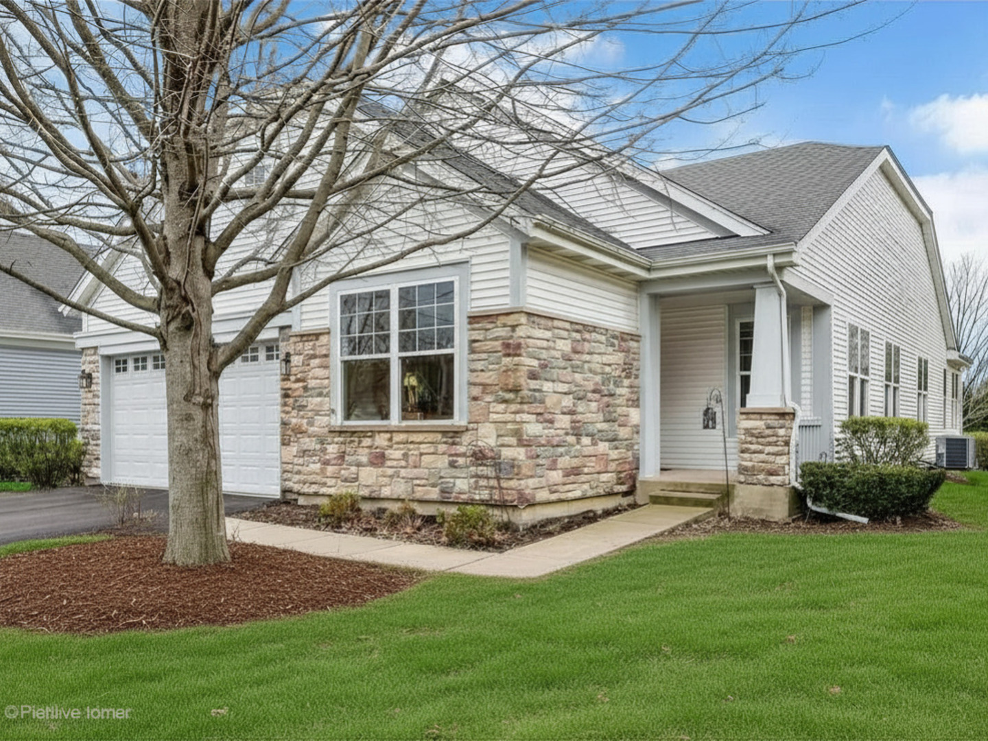 1842 Highbury Lane, Aurora, IL 60502