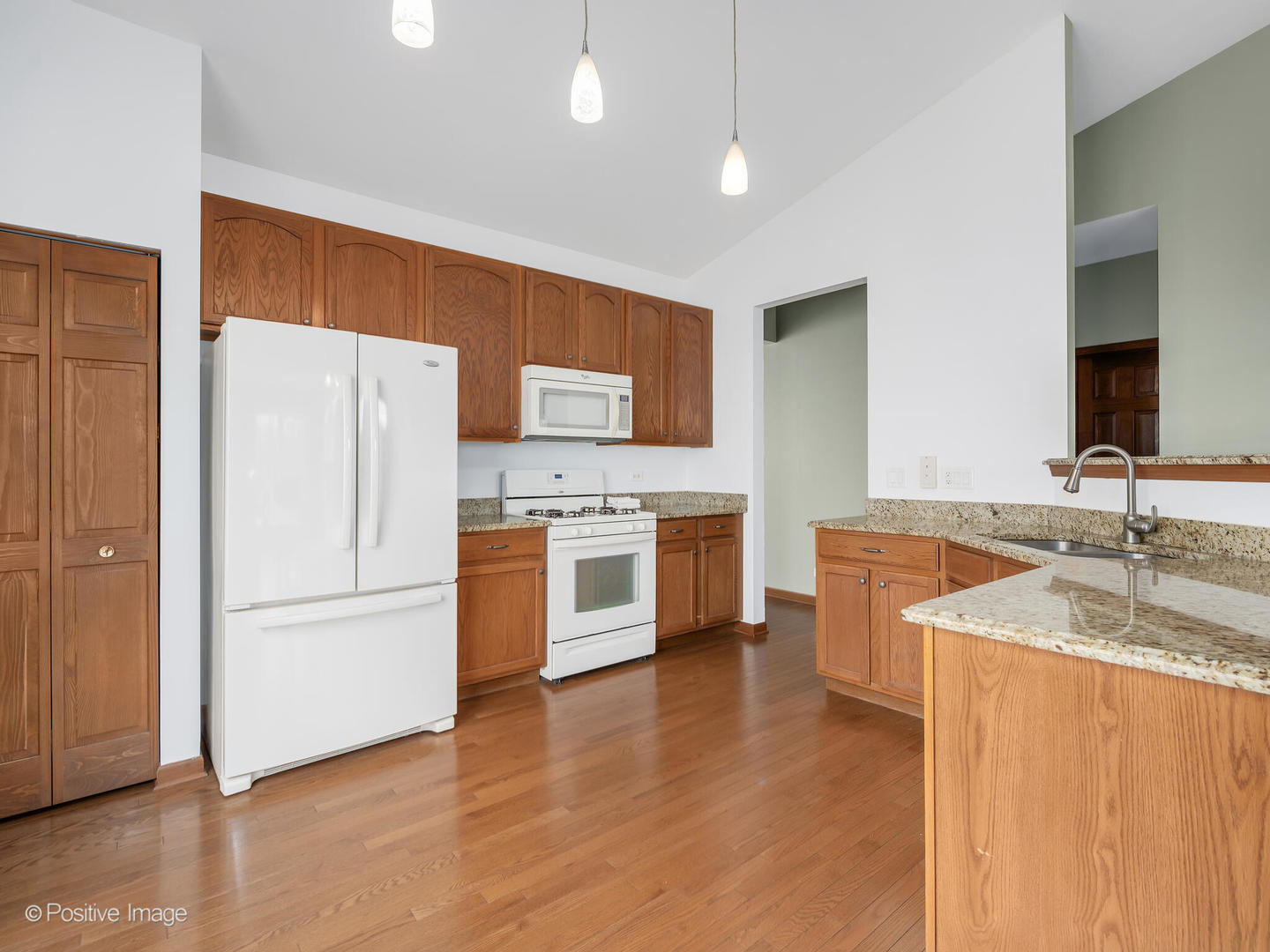 1842 Highbury Lane, Aurora, IL 60502