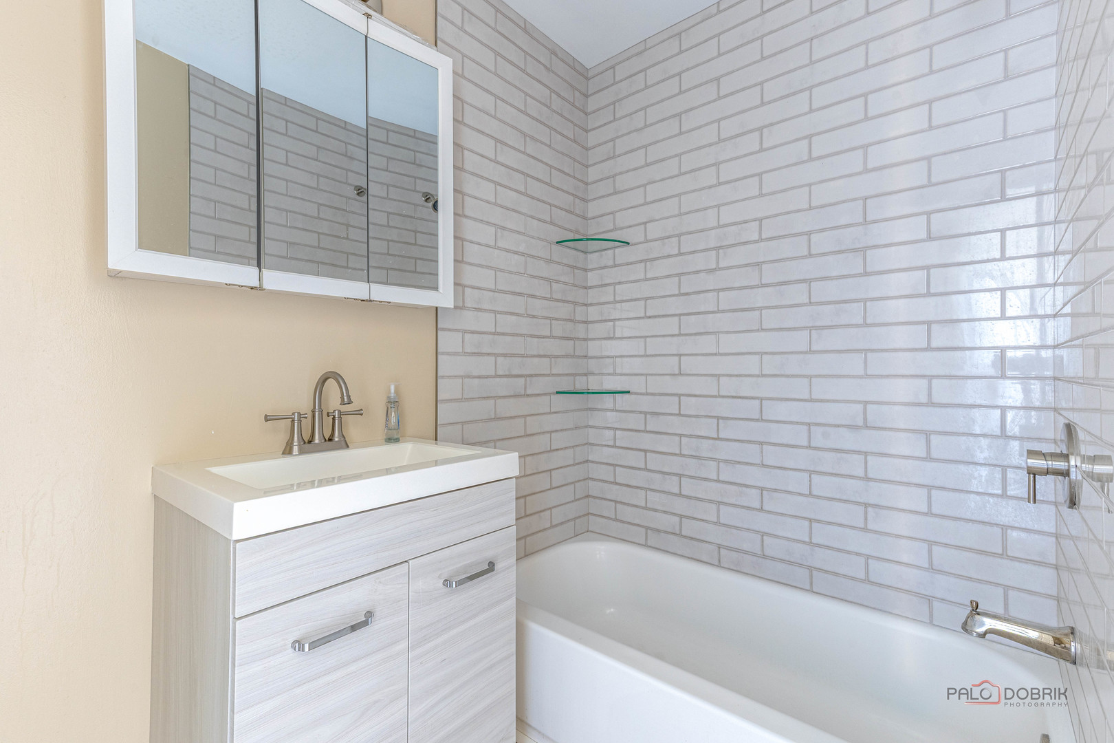 6614 S Wabash Avenue, Chicago, IL 60637