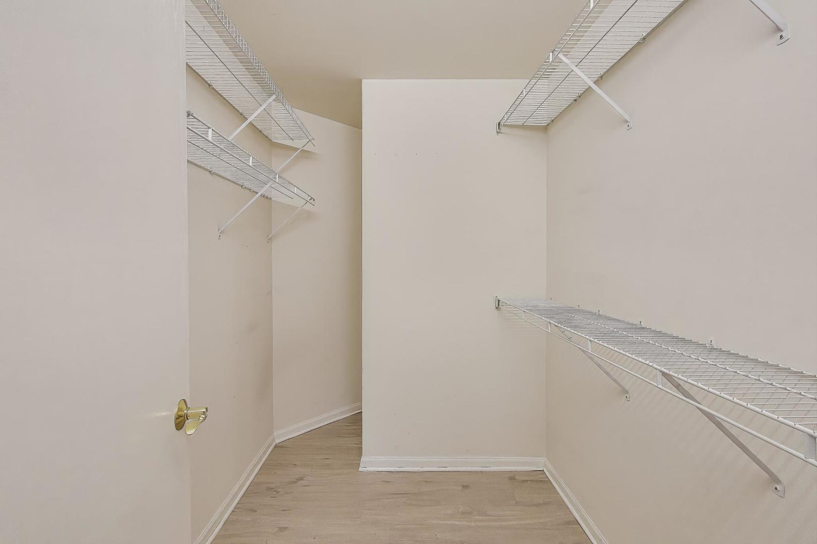 190 W Johnson Street #303, Palatine, IL 60067