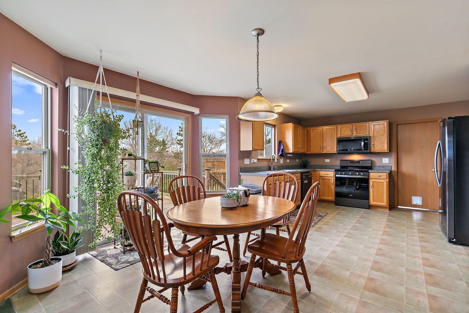 489 spring Drive, Marengo, IL 60152