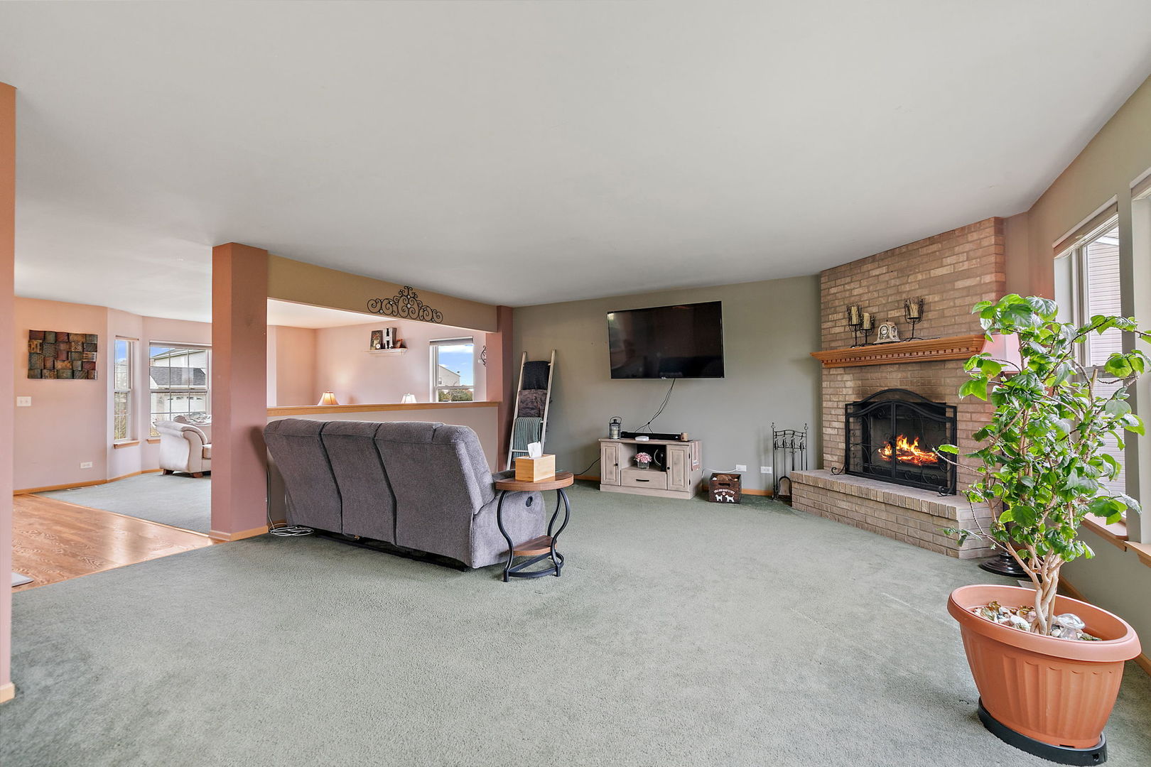 489 spring Drive, Marengo, IL 60152