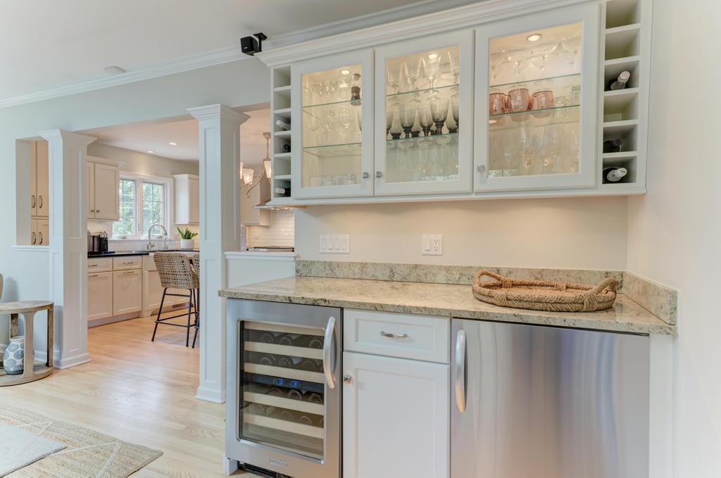 22W425 Broker Road, Medinah, IL 60157